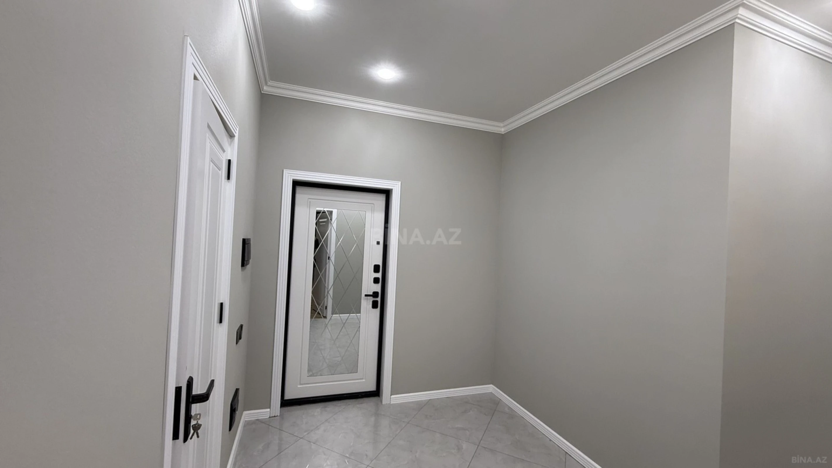 Satılır 3 otaqlı mənzil 84 m²