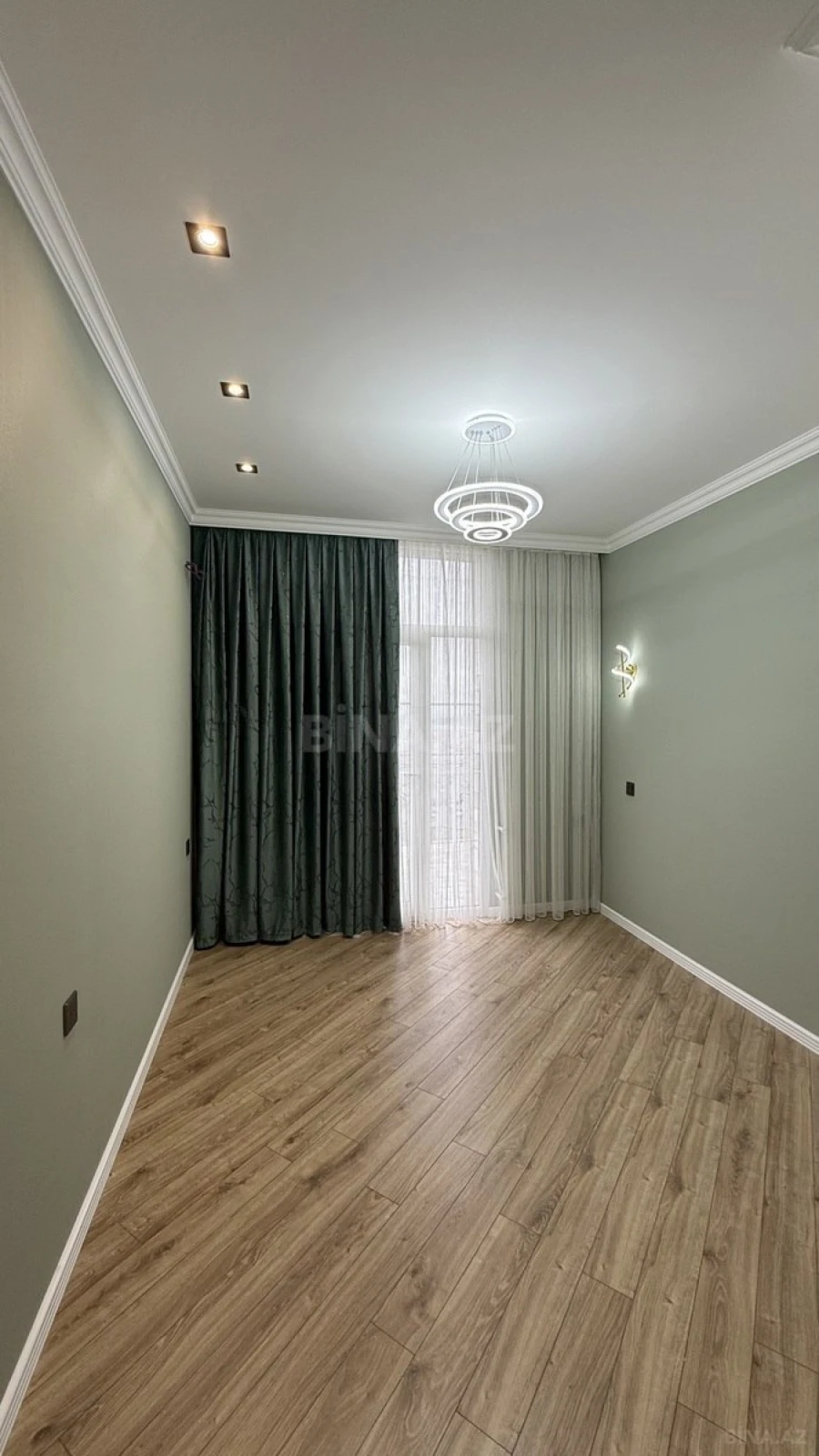 Satılır 3 otaqlı mənzil 84 m²