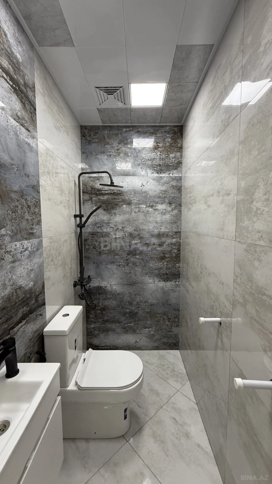 Satılır 3 otaqlı mənzil 84 m²
