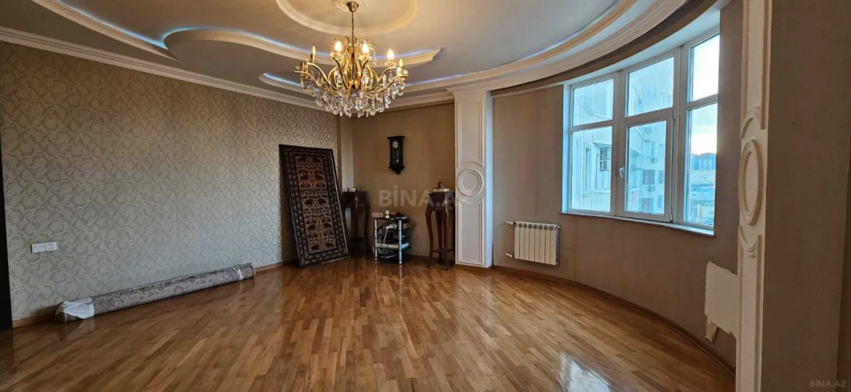 Satılır 3 otaqlı mənzil 125 m²