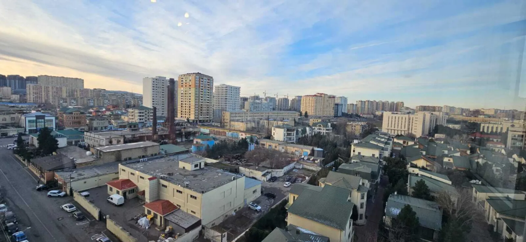 Satılır 3 otaqlı mənzil 125 m²