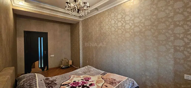 Satılır 3 otaqlı mənzil 125 m²