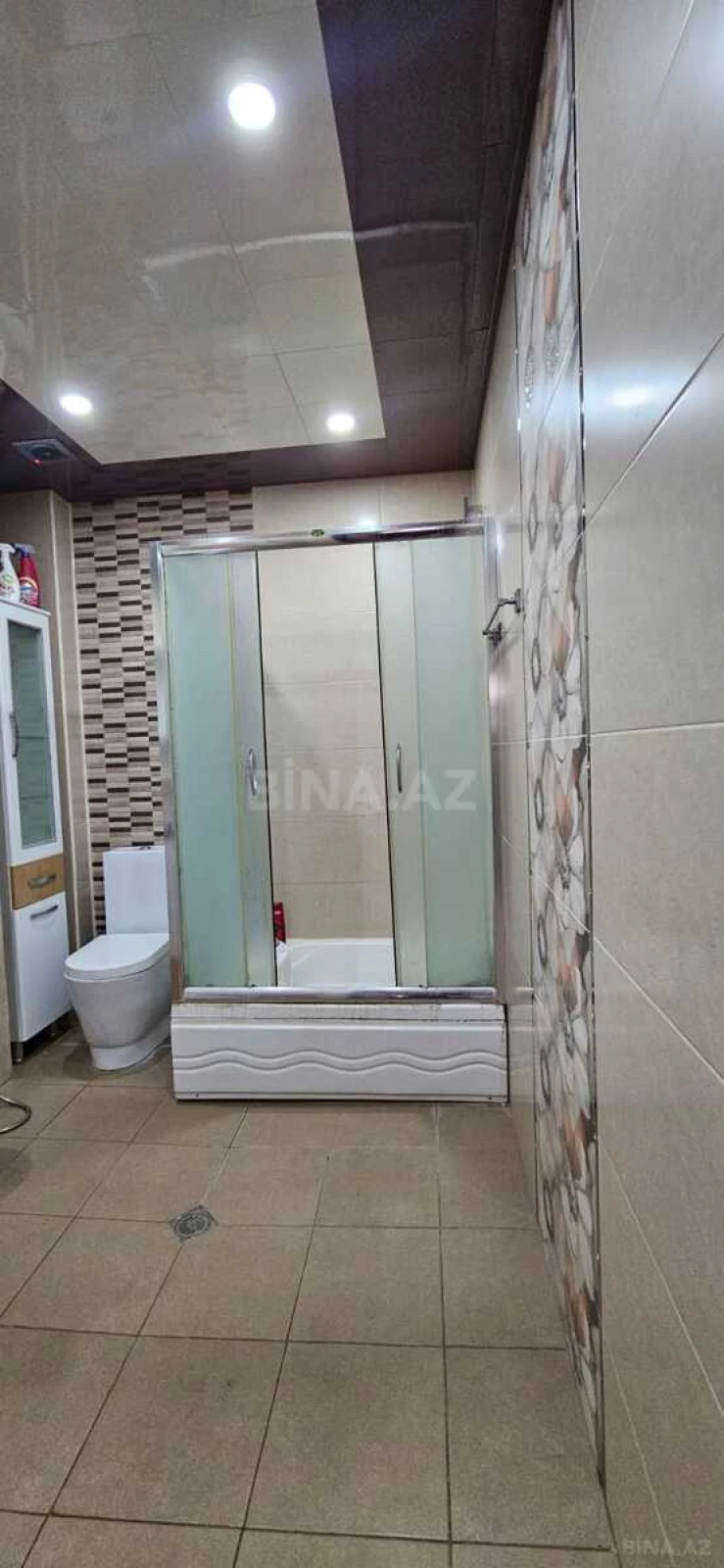 Satılır 3 otaqlı mənzil 125 m²