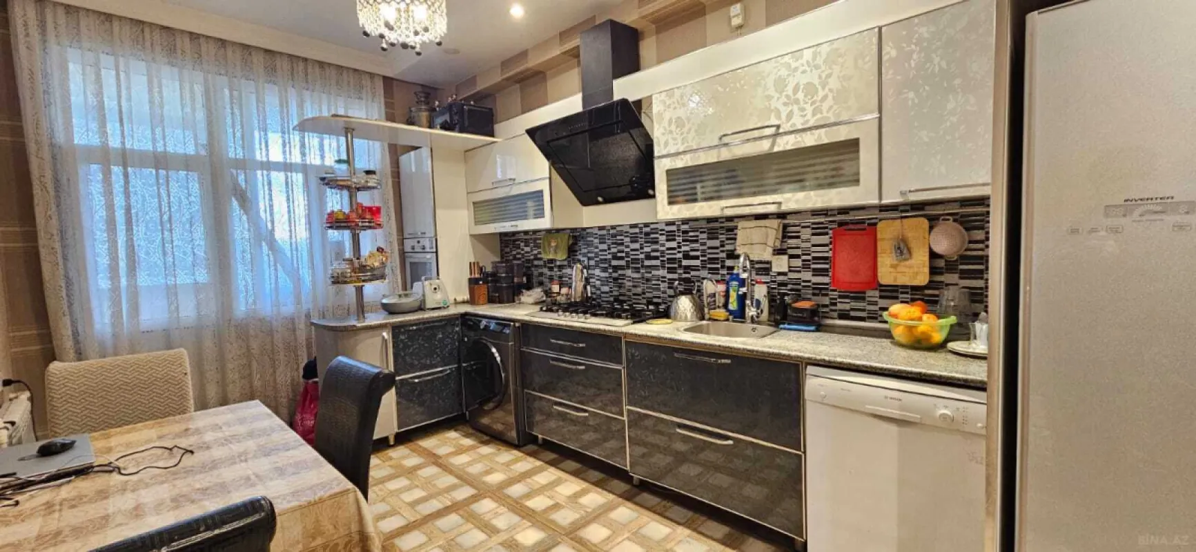 Satılır 3 otaqlı mənzil 125 m²