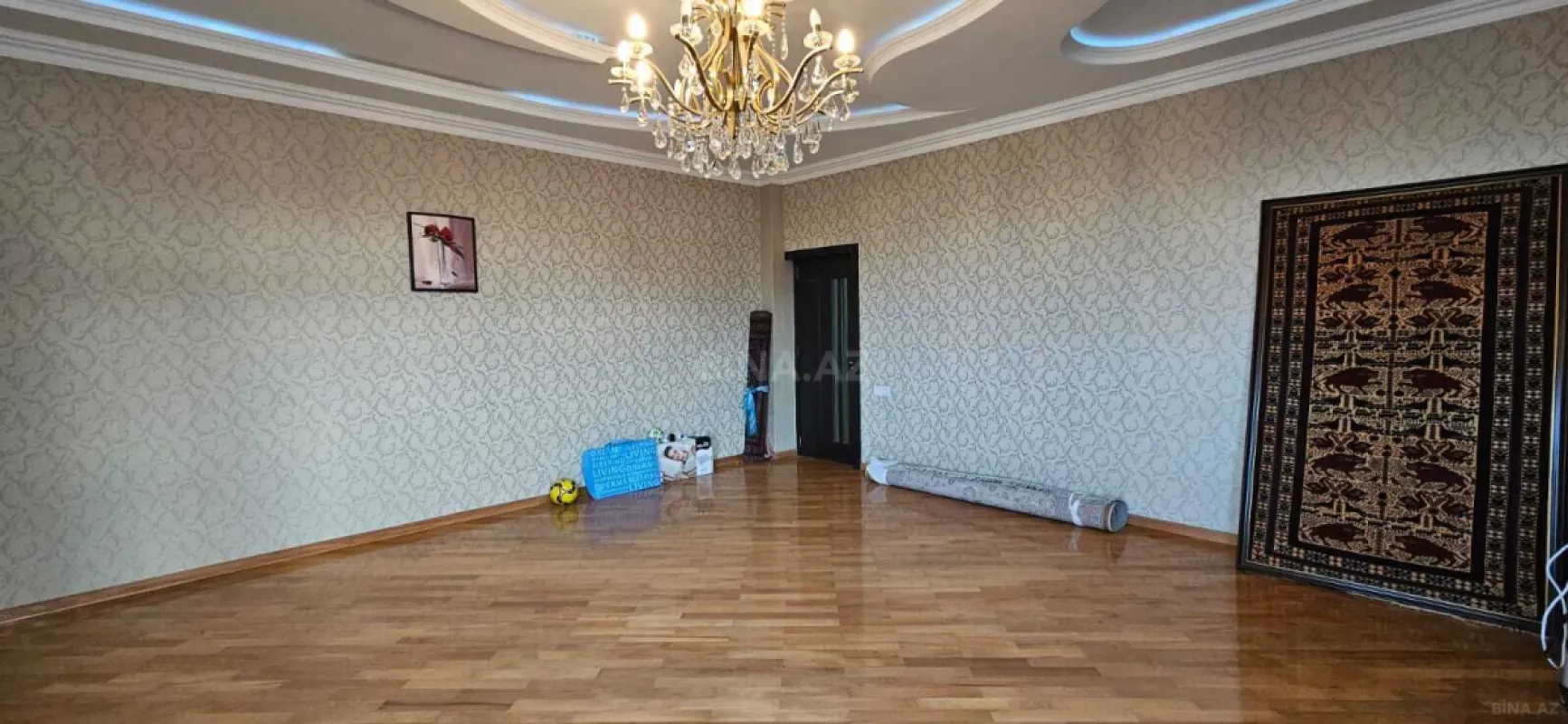 Satılır 3 otaqlı mənzil 125 m²