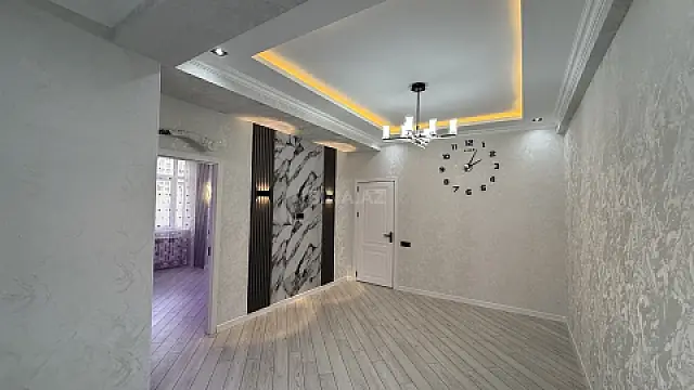 Satılır 3 otaqlı mənzil 75 m²