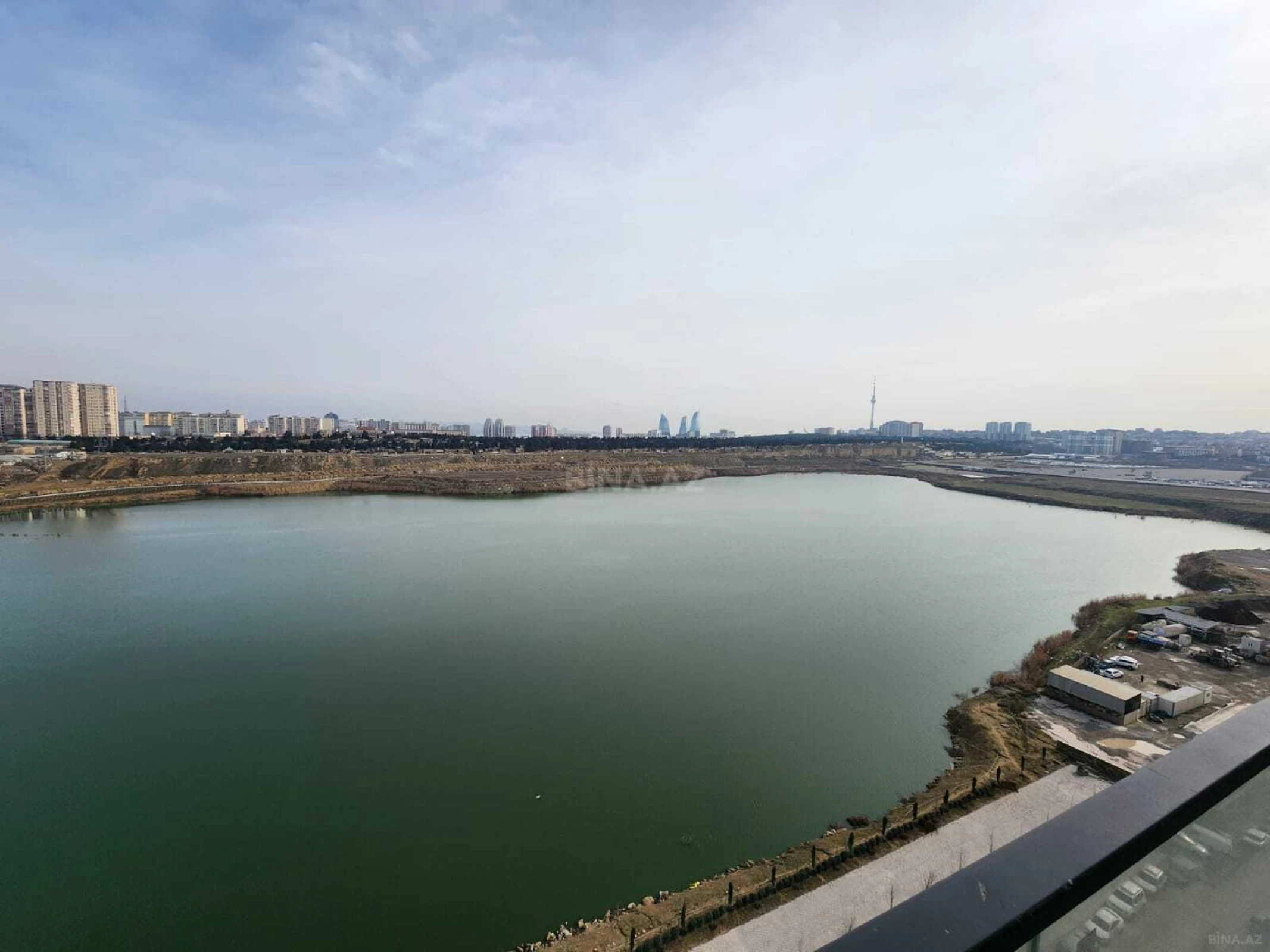 Satılır 3 otaqlı mənzil 72 m²