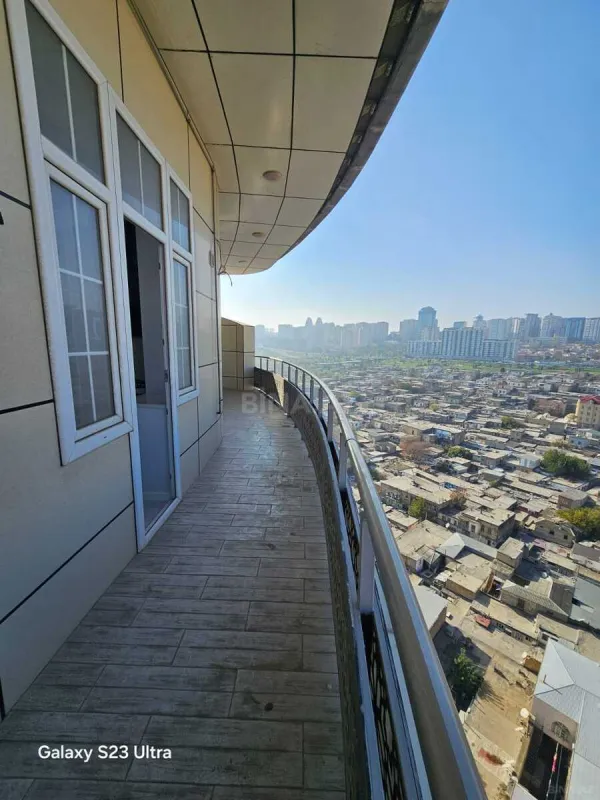 Satılır 3 otaqlı mənzil 105 m²
