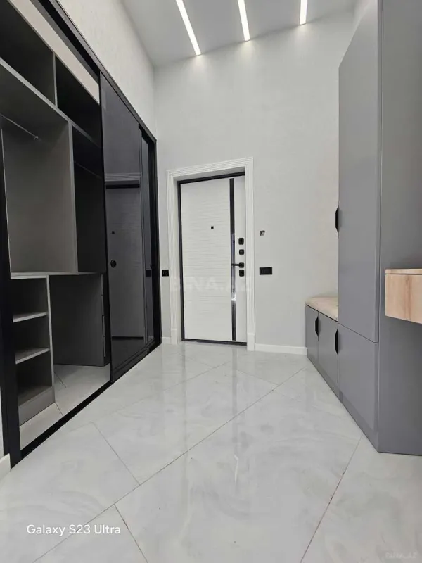Satılır 3 otaqlı mənzil 105 m²