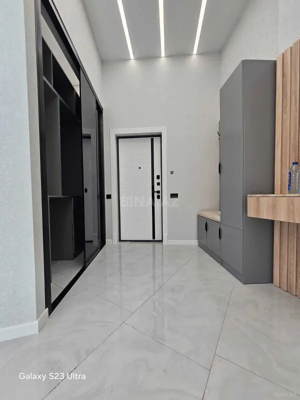 Satılır 3 otaqlı mənzil 105 m²
