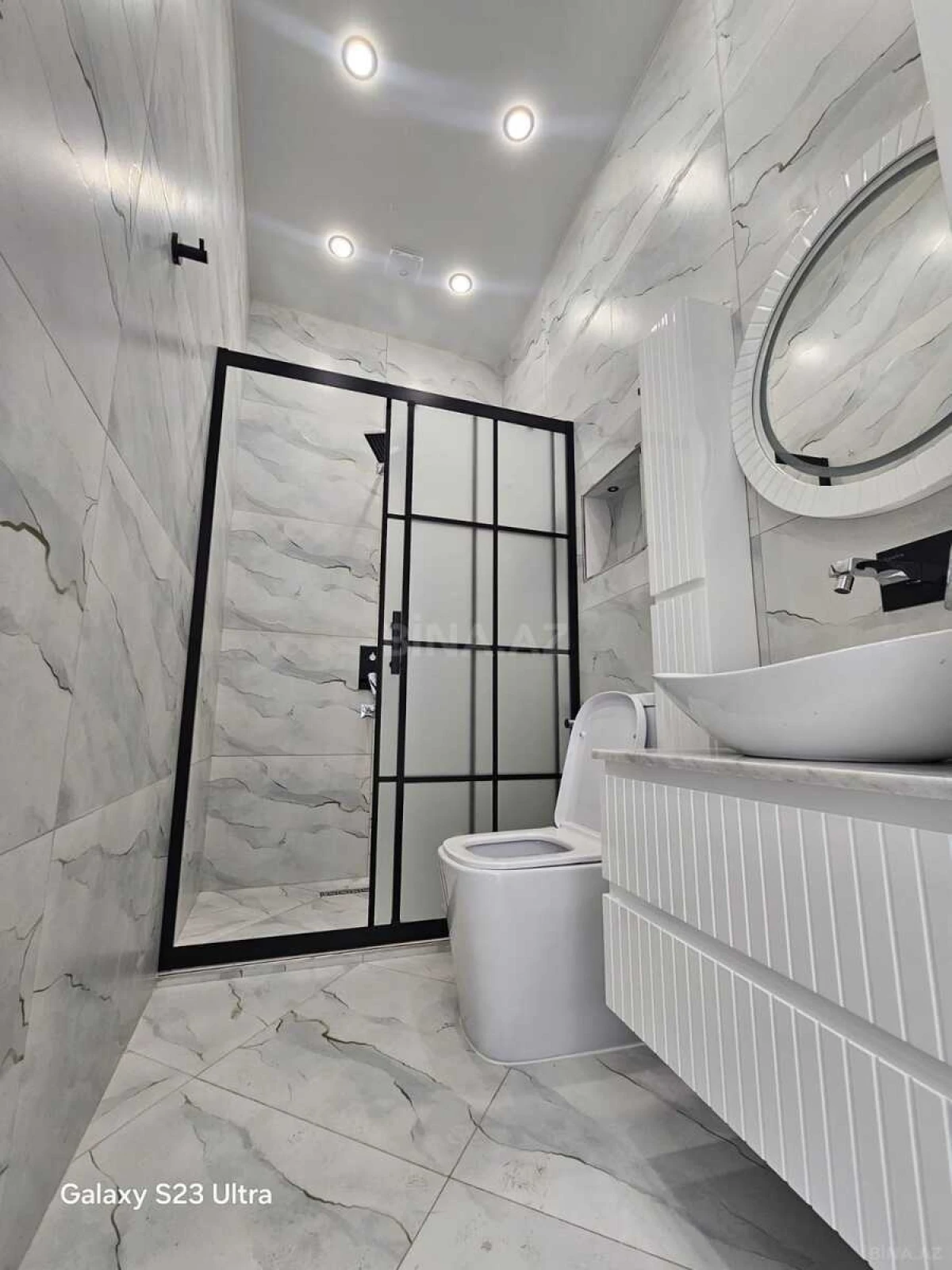 Satılır 3 otaqlı mənzil 105 m²