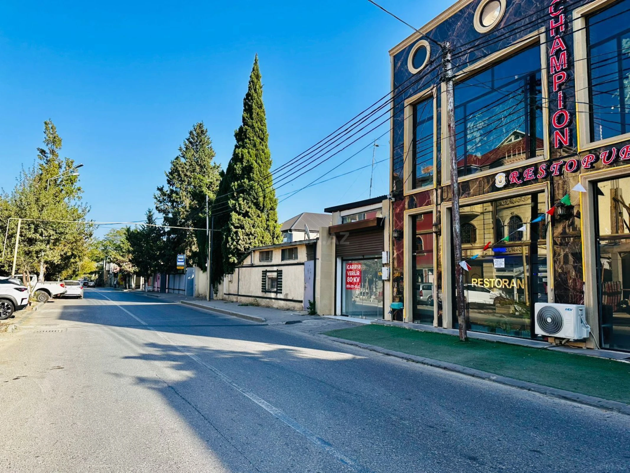 Satılır obyekt 280 m²