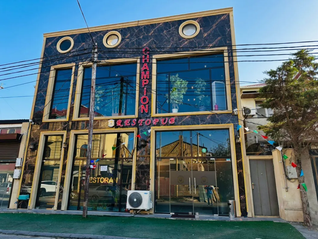 Satılır obyekt 280 m²