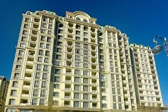 Satılır 4 otaqlı mənzil 180 m² — Bakı 4 otaq 180.00 m²