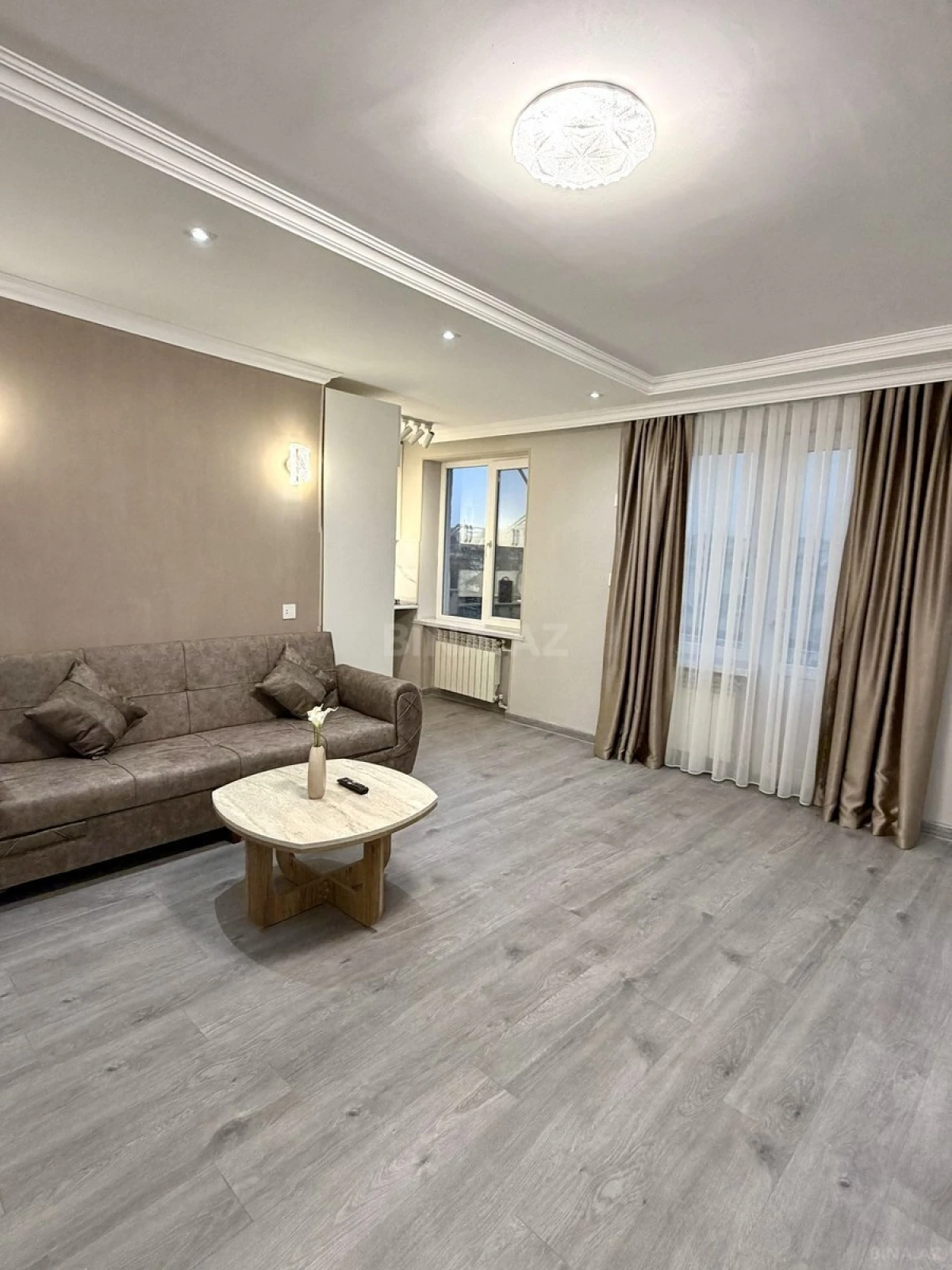 Satılır 1 otaqlı mənzil 40 m²
