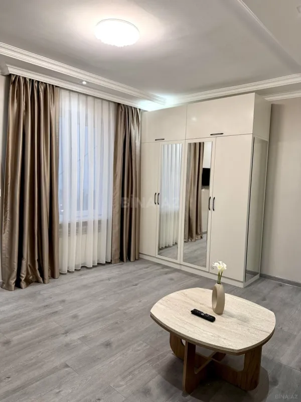 Satılır 1 otaqlı mənzil 40 m²