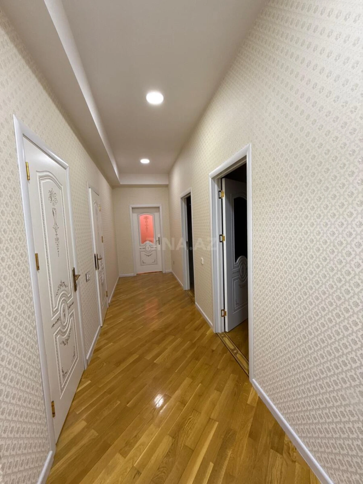 Satılır 2 otaqlı mənzil 95 m²