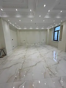 Satılır 5 otaqlı mənzil 195 m²