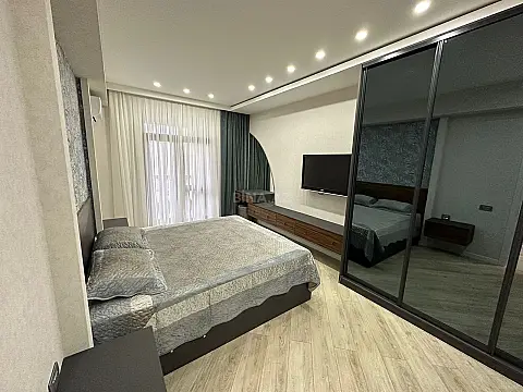 Kirayə verilir 3 otaqlı mənzil 110 m²