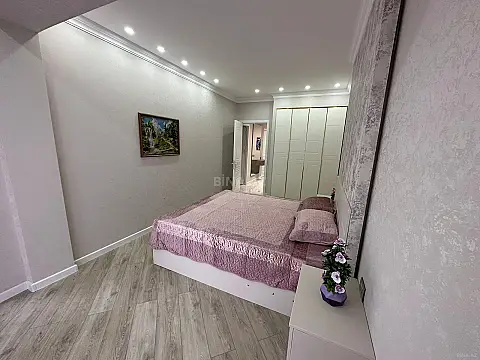 Kirayə verilir 3 otaqlı mənzil 110 m²