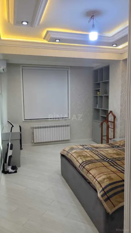 Satılır 3 otaqlı mənzil 155 m²