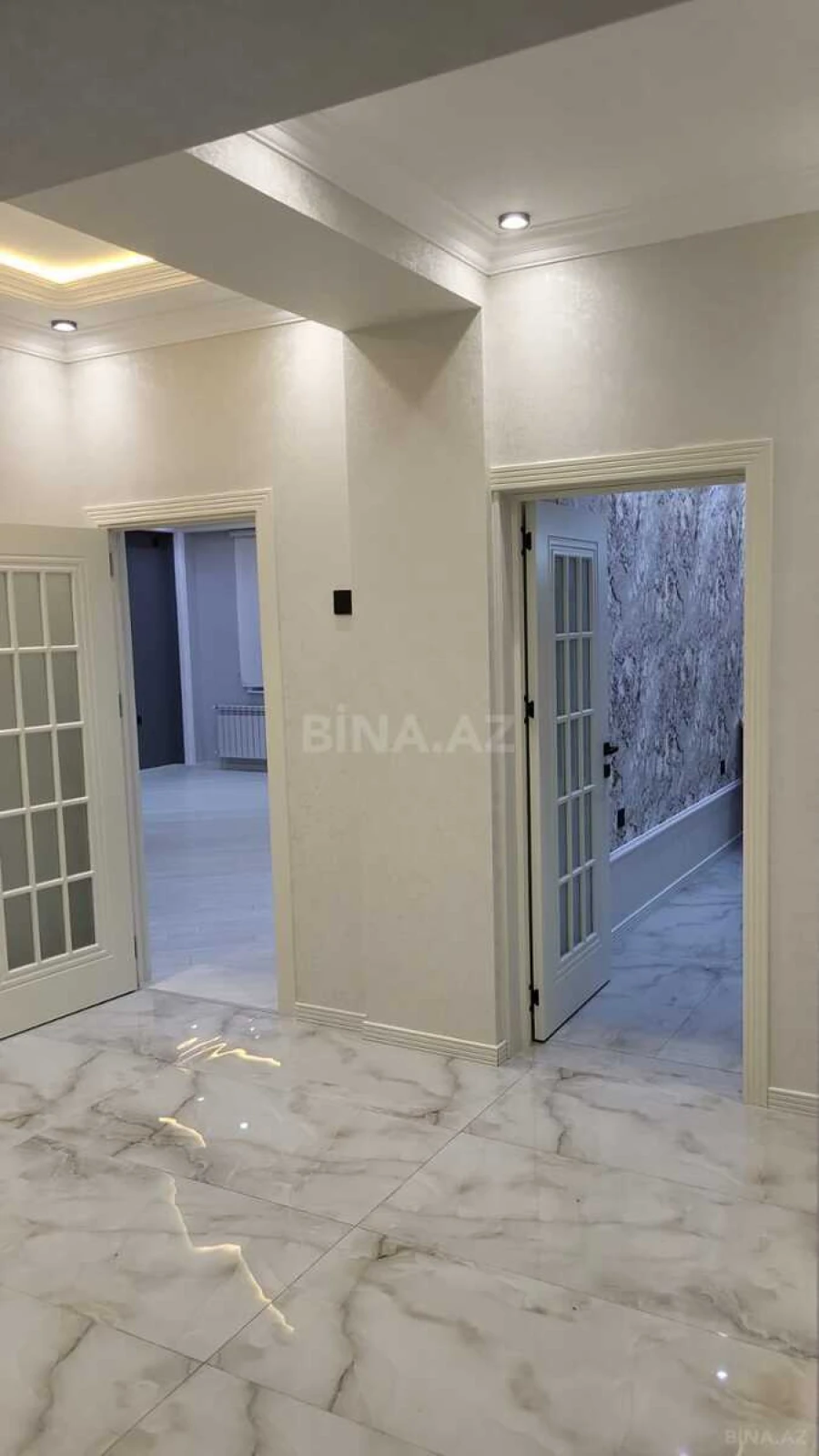 Satılır 3 otaqlı mənzil 155 m²
