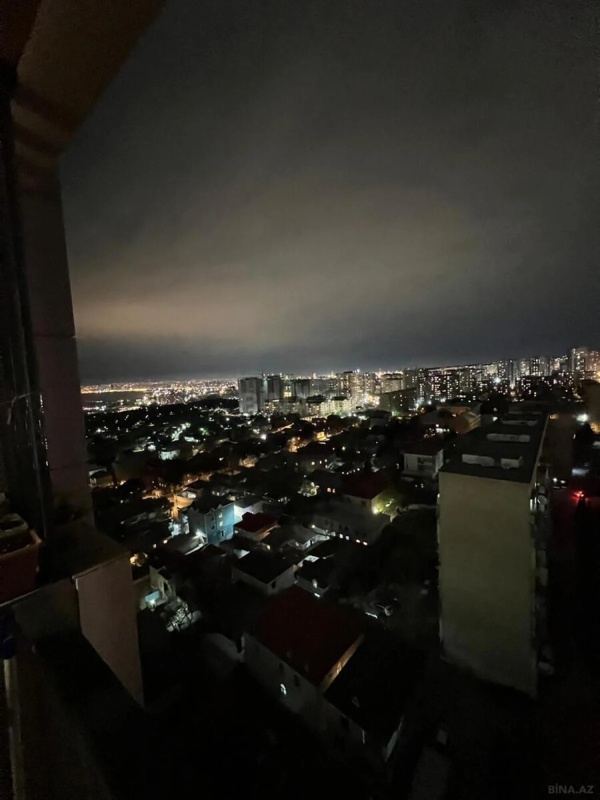 Satılır 2 otaqlı mənzil 58 m²