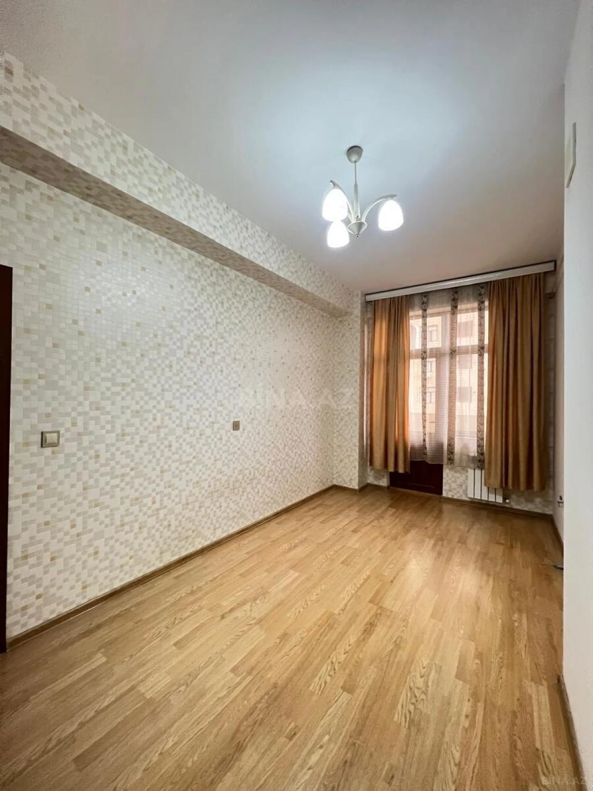Satılır 1 otaqlı mənzil 54 m²