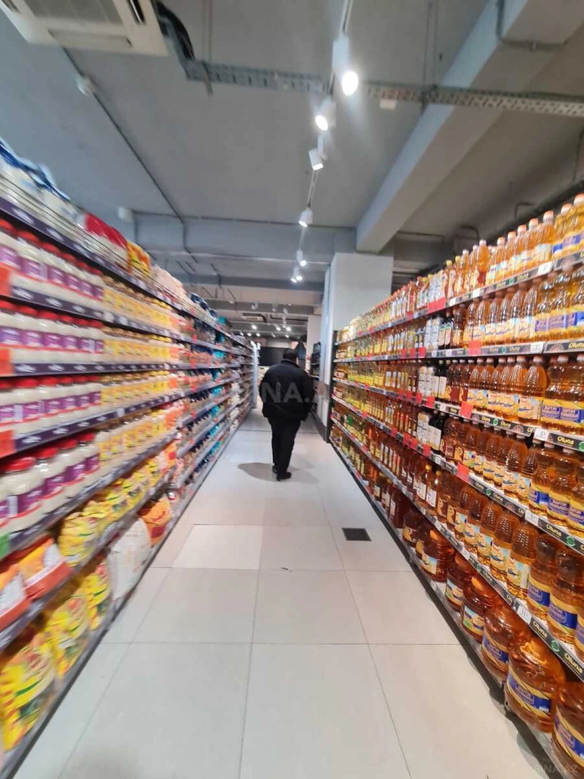 Satılır obyekt 1800 m²