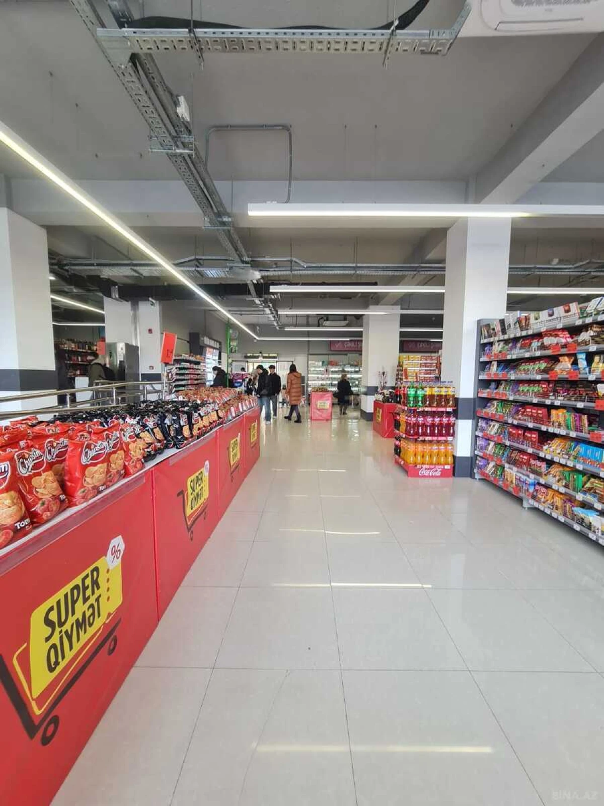 Satılır obyekt 1800 m²