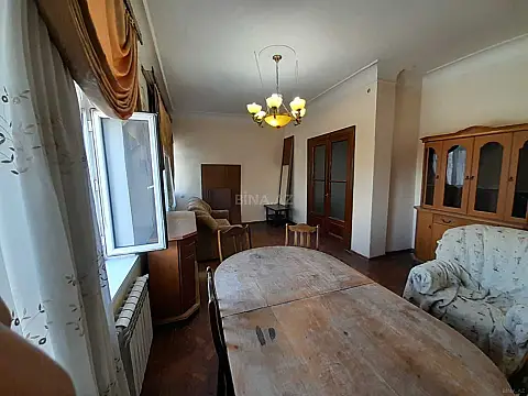 Satılır 3 otaqlı mənzil 95 m²