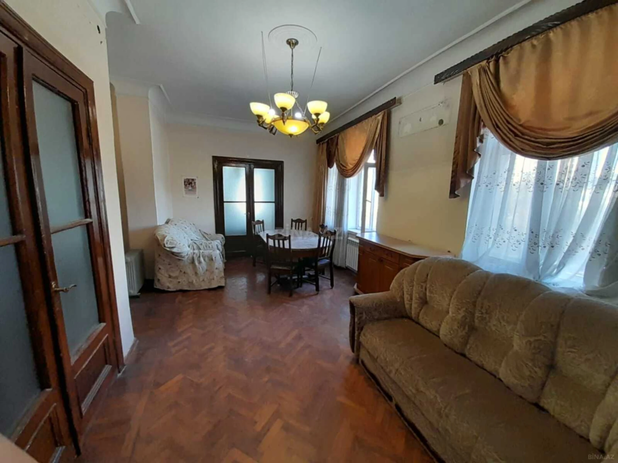 Satılır 3 otaqlı mənzil 95 m²