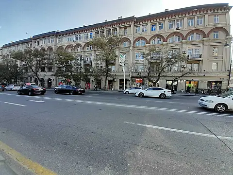 Satılır 3 otaqlı mənzil 95 m² — Bakı, Nizami 3 otaq 95.00 m²
