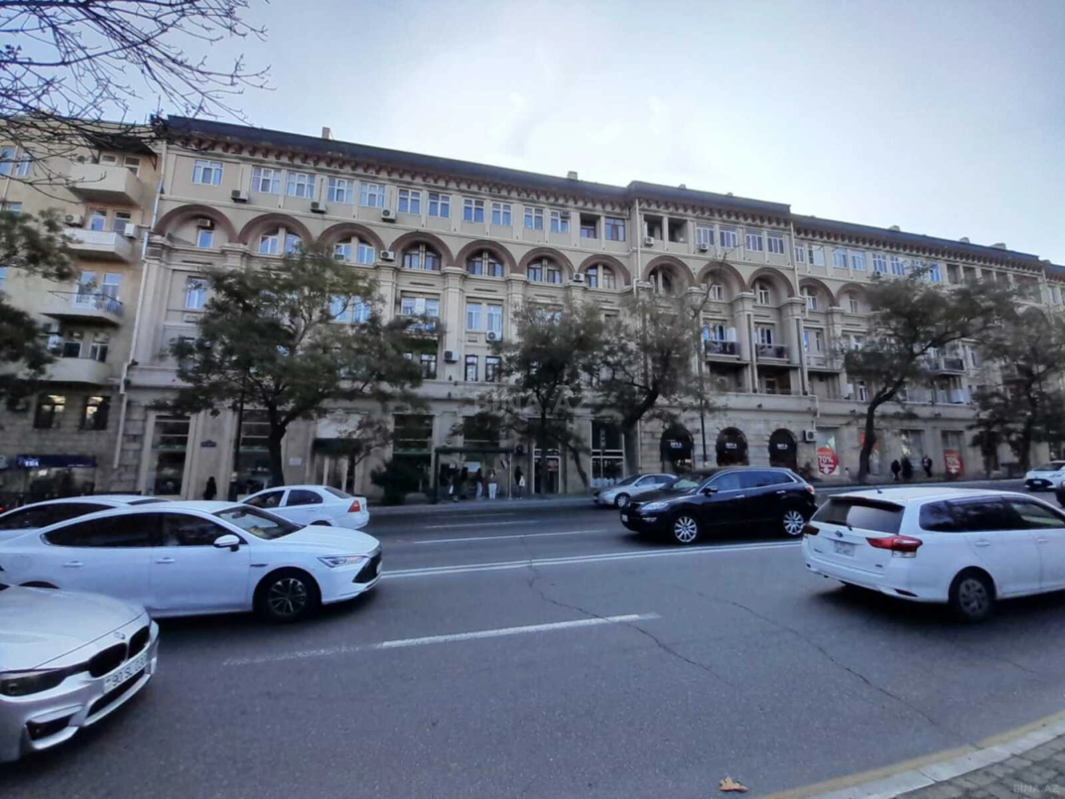 Satılır 3 otaqlı mənzil 95 m²