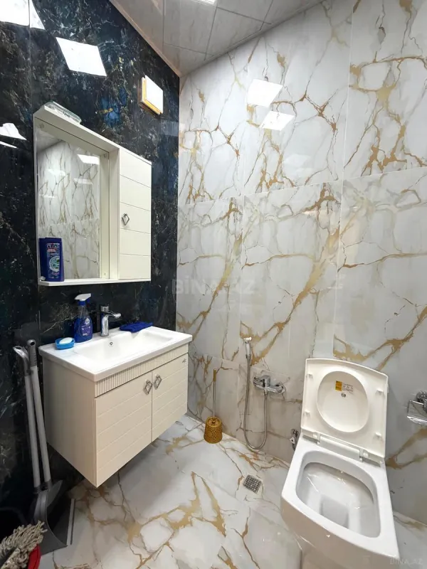 Kirayə verilir 2 otaqlı mənzil 80 m²