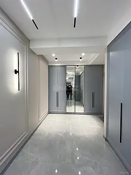 Satılır 4 otaqlı mənzil 118 m²