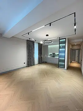 Satılır 4 otaqlı mənzil 118 m²