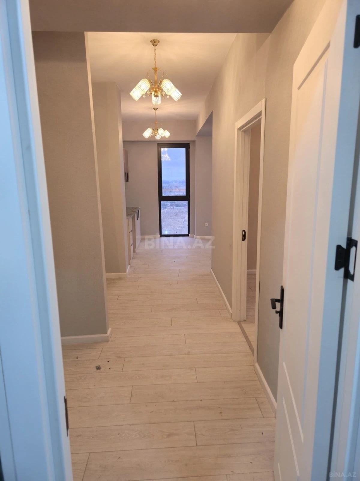 Satılır 2 otaqlı mənzil 75 m²