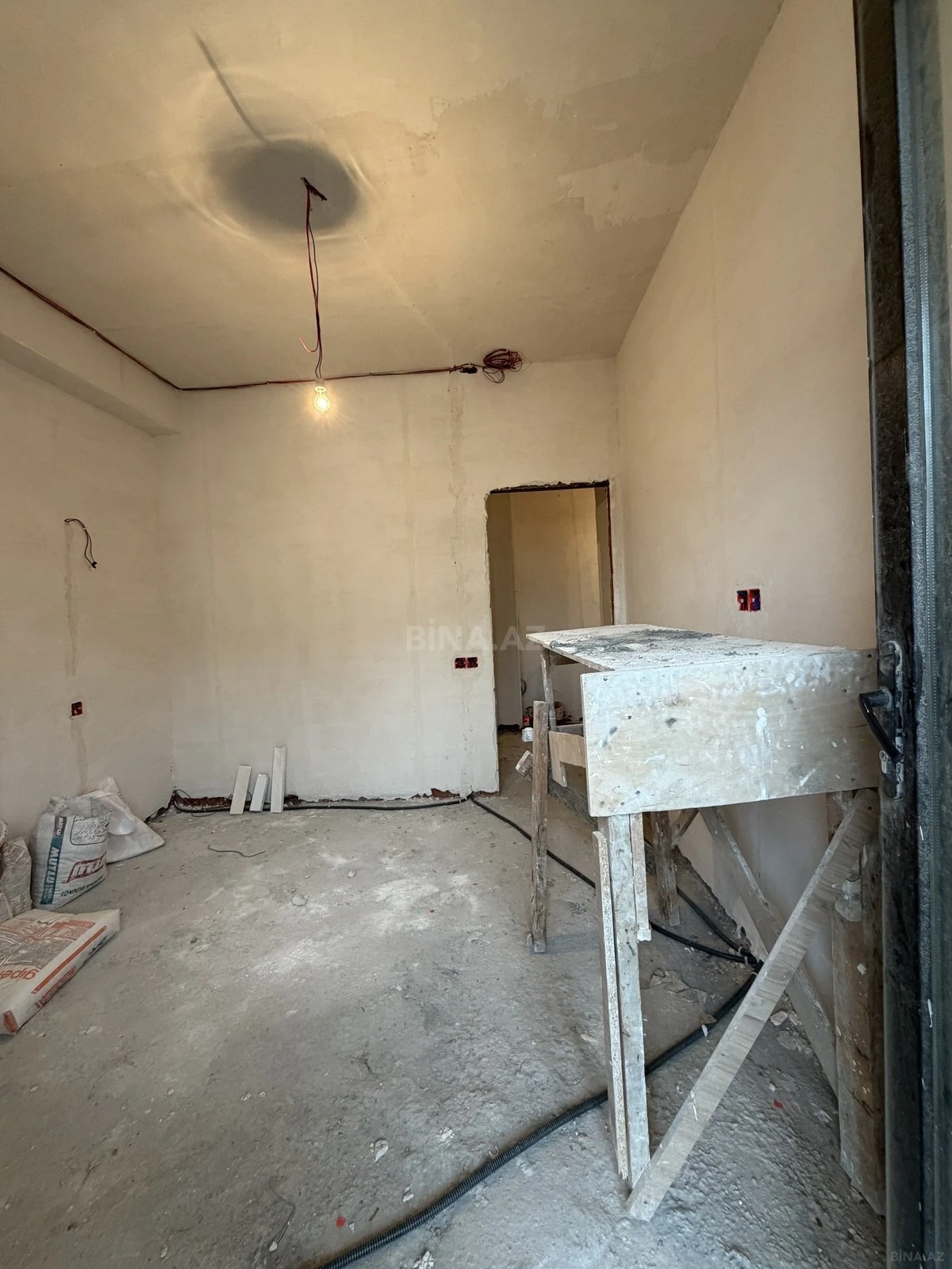 Satılır 3 otaqlı mənzil 81 m²