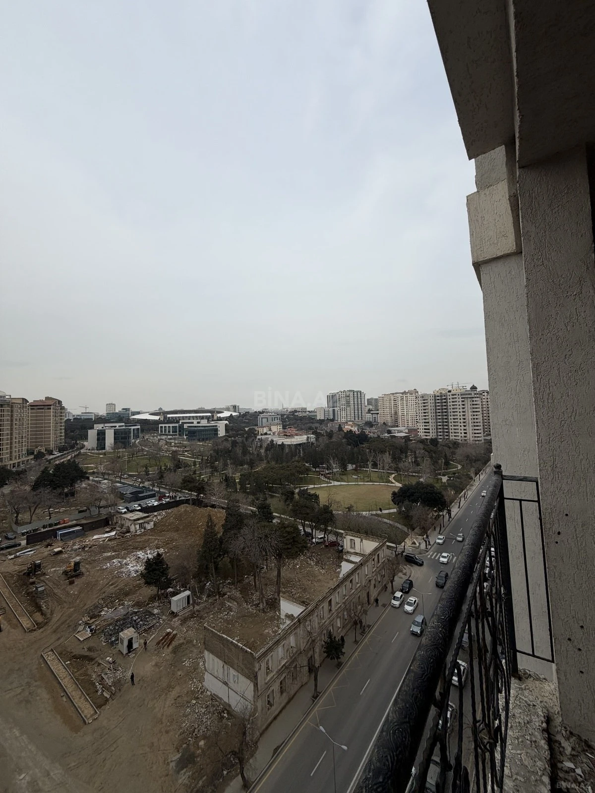 Satılır 3 otaqlı mənzil 81 m²