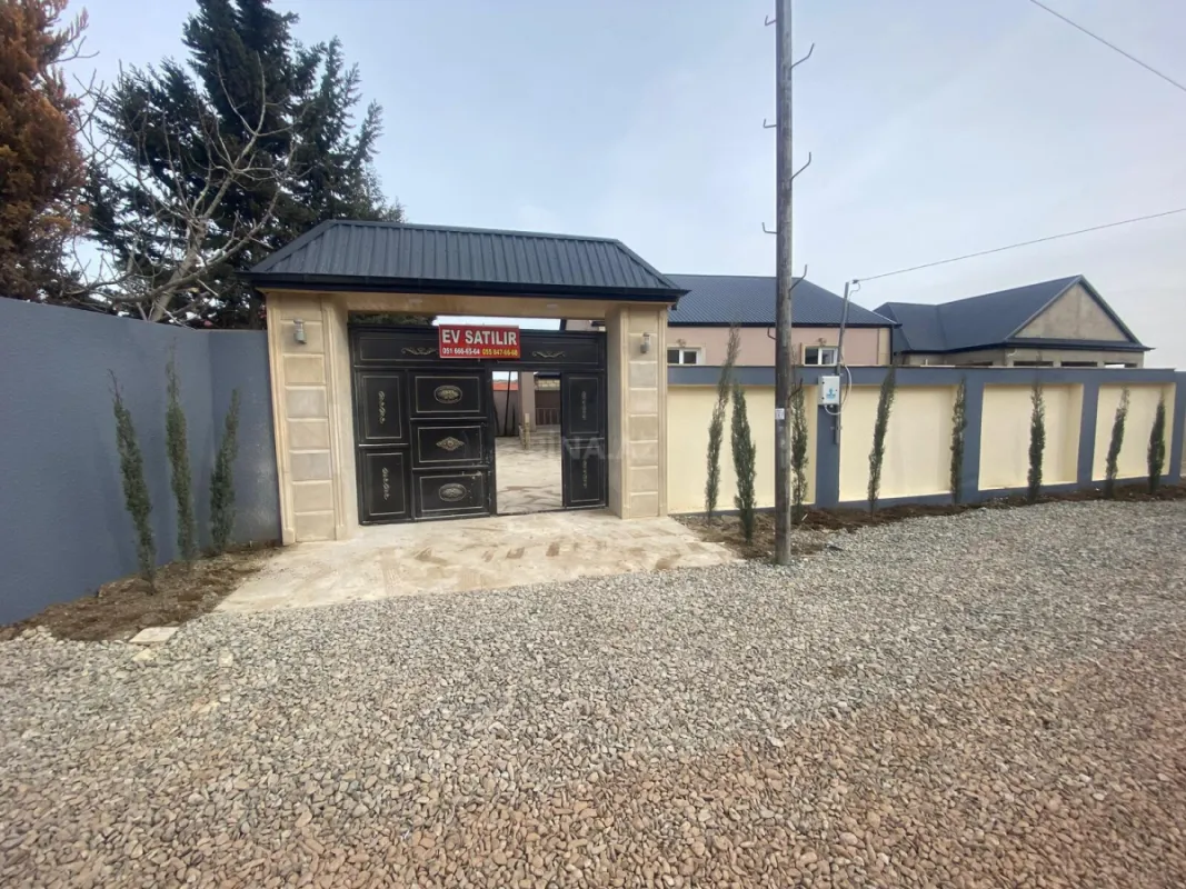 Satılır 3 otaqlı həyət evi 100 m²