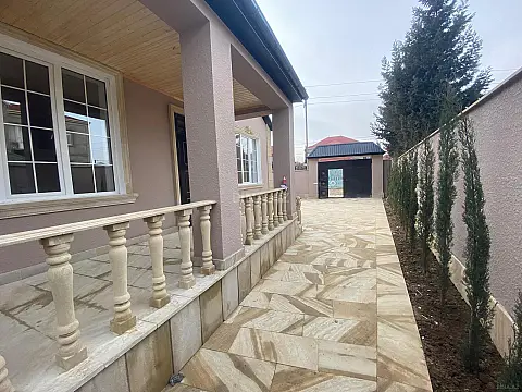 Satılır 3 otaqlı həyət evi 100 m²
