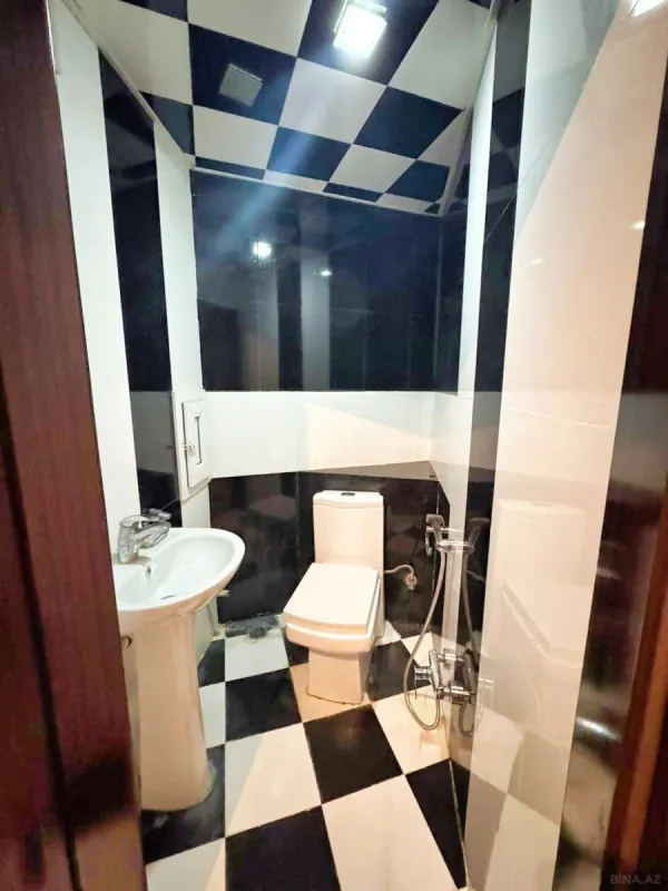 Satılır 3 otaqlı mənzil 115 m²