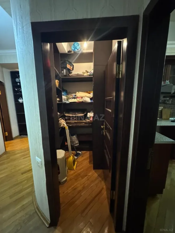 Satılır 3 otaqlı mənzil 115 m²