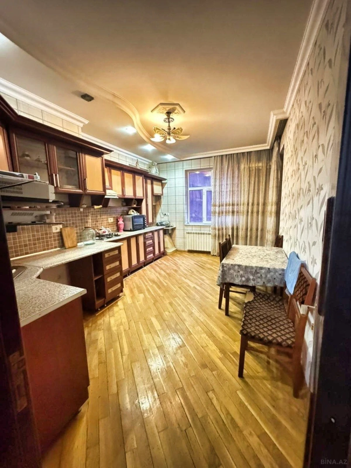 Satılır 3 otaqlı mənzil 115 m²