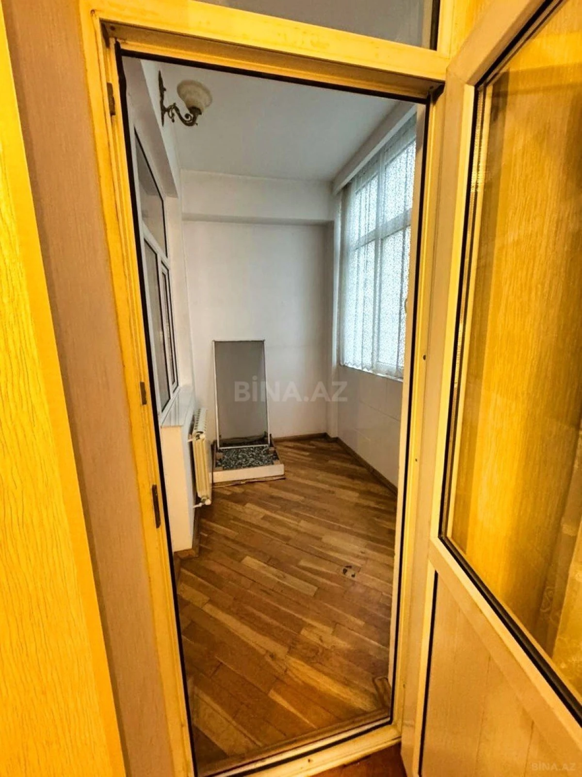 Satılır 3 otaqlı mənzil 115 m²