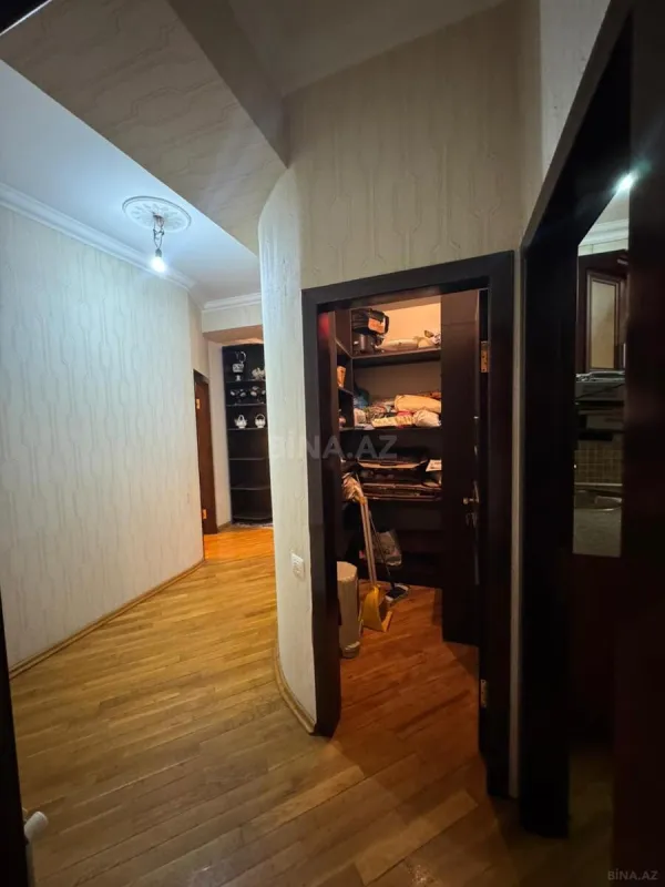 Satılır 3 otaqlı mənzil 115 m²