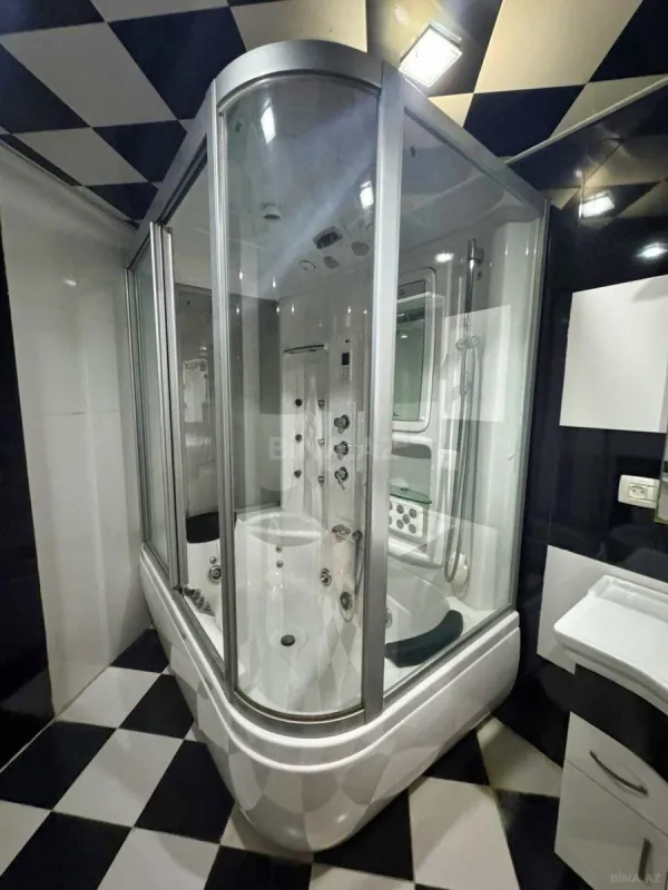 Satılır 3 otaqlı mənzil 115 m²