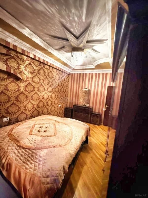 Satılır 3 otaqlı mənzil 115 m²