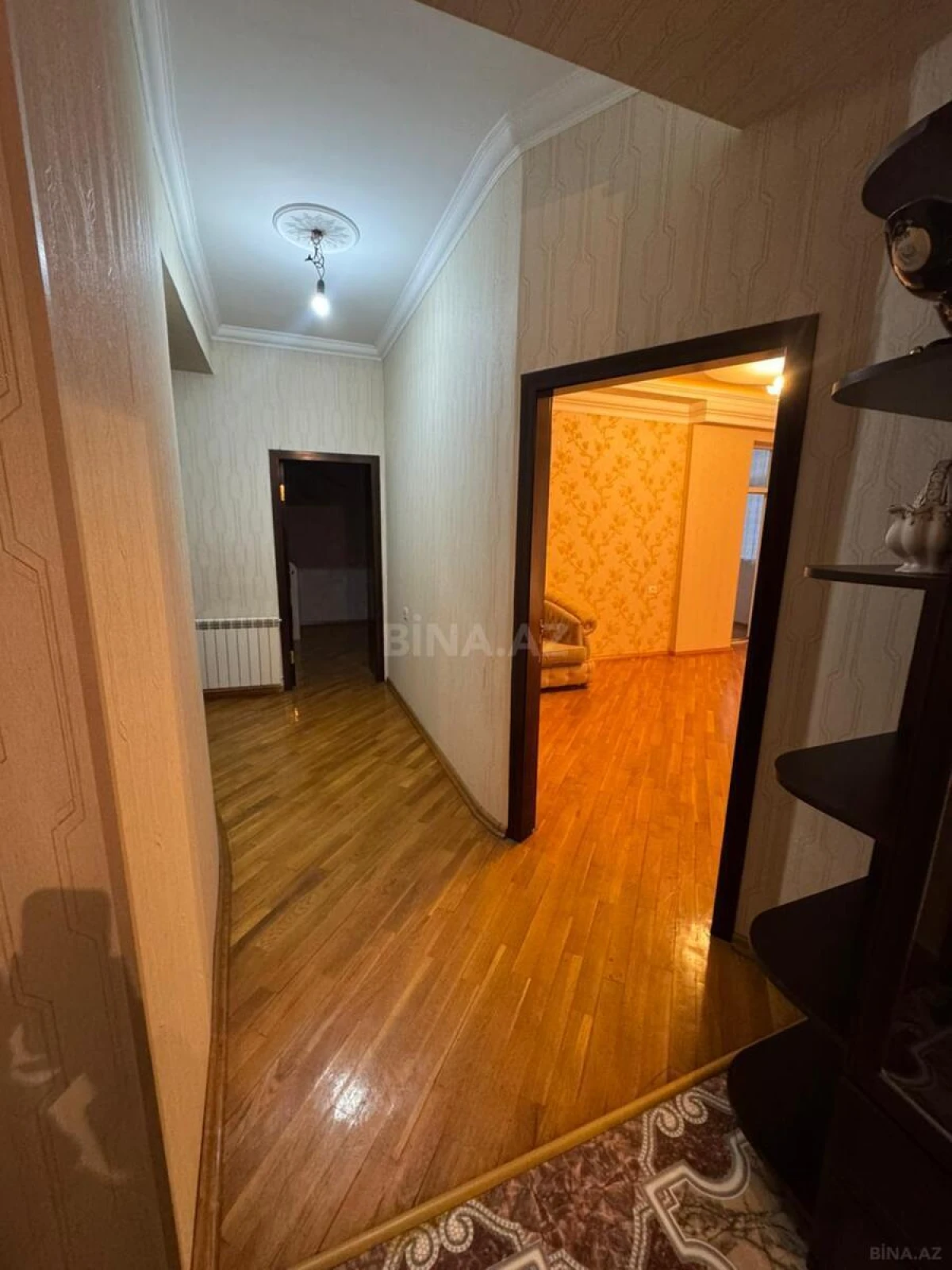 Satılır 3 otaqlı mənzil 115 m²